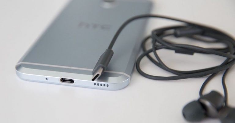 Smartphones Android estão seguindo tendência de eliminar o conector de fones