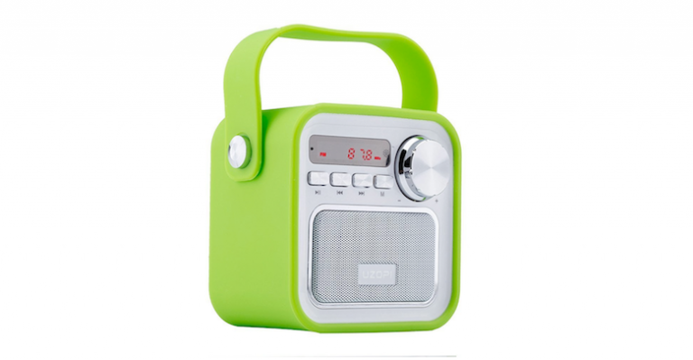 Aparelhos de rádio em casa são poucos e portáteis são raros para o público 15-39 anos